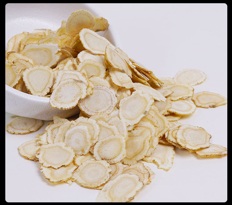 American Ginseng Slices (Panax quinquefolius) — Changbai Mountain Dried Root Slices, 120g Jar in use