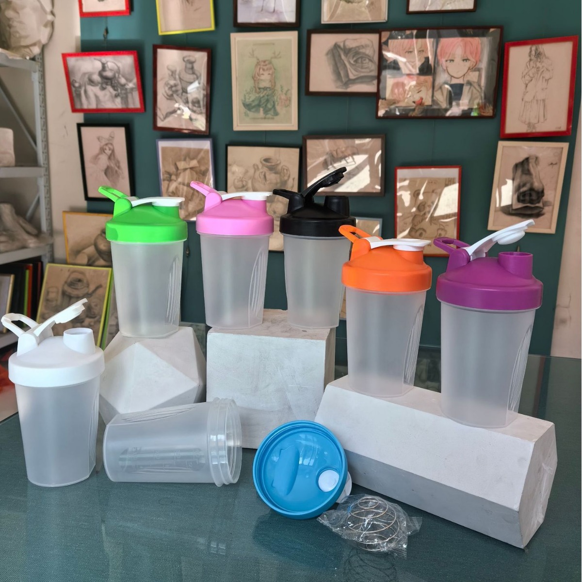 400 ml taza agitadora de proteína en polvo con bola de agitación taza de batido con asa de escala regalo deportivo taza de agua