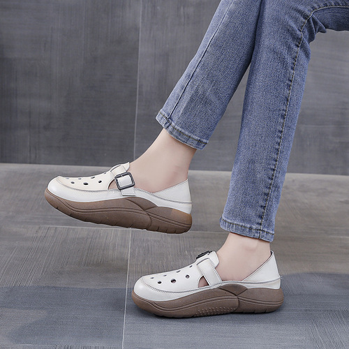 Wholesale platform sole sandals women's hole shoes 2026 summer new style Baotou Loafer shoes hollow platform sole height-increasing sandals women