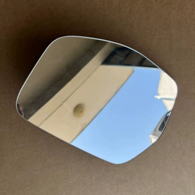 MINI reflector, Large field of view rear view auxiliary mirror