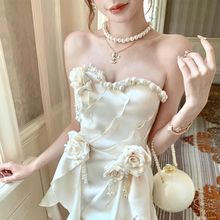 法式抹胸轻婚纱新娘小众缎面出门纱短款小拖尾白色花朵生日小礼服