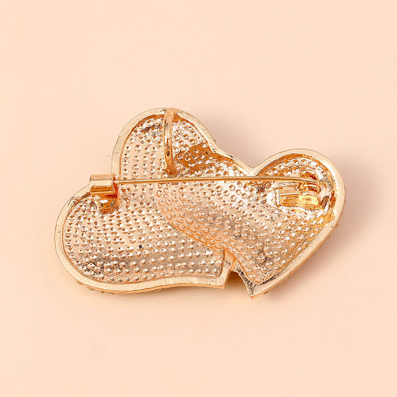 Vintage Style Heart Shape Alloy Plating Unisex Brooches display picture 1