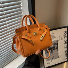 �羳����Ů�¿�С���߼���б���Ů�ٴ�ͨ�ڴ������nϵ��ɫ�K���