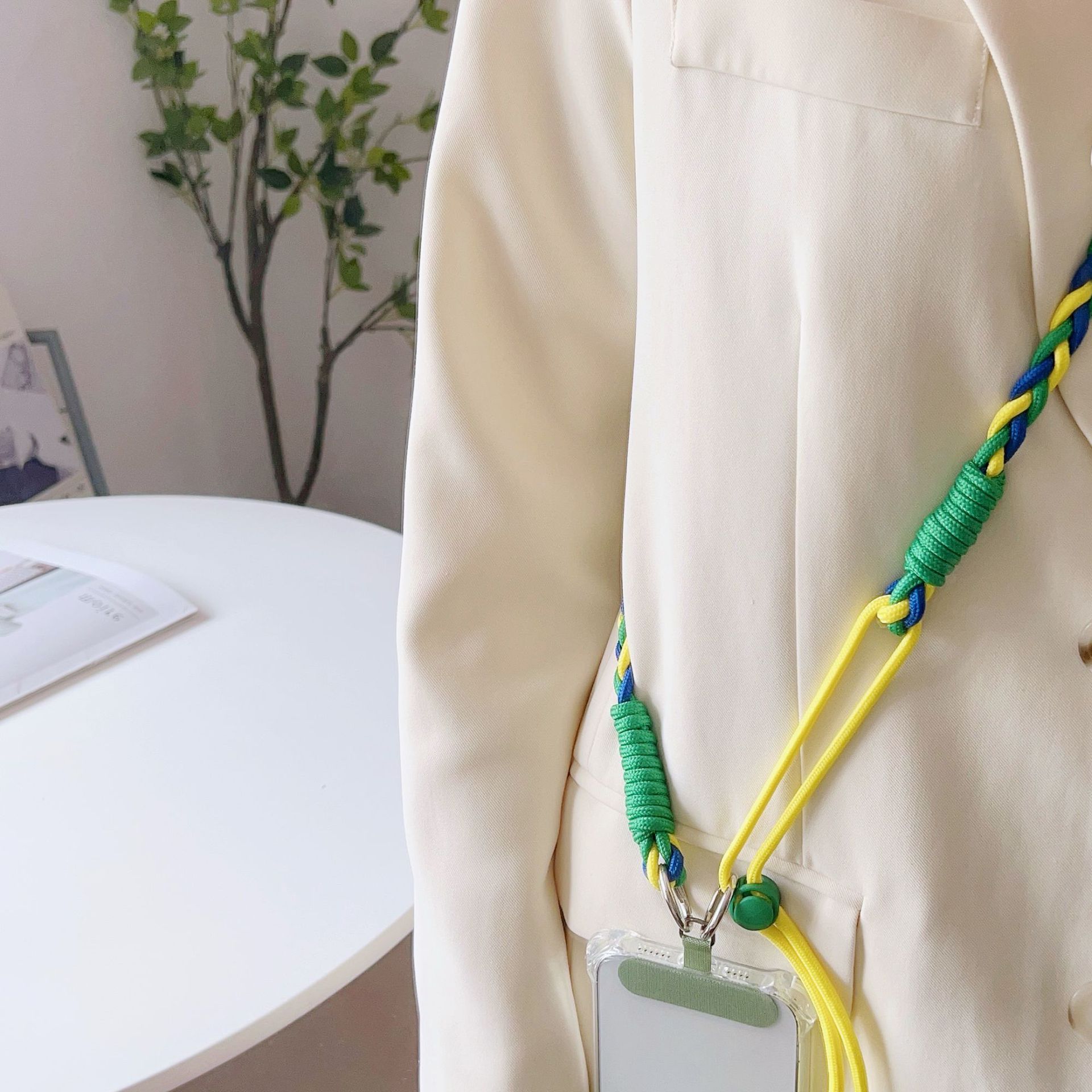 Colgante de color moda cinturón de brazo de mano nuevo antiferdida fuerte tres hebras de cuerda trenzada amor cuerda para mujeres