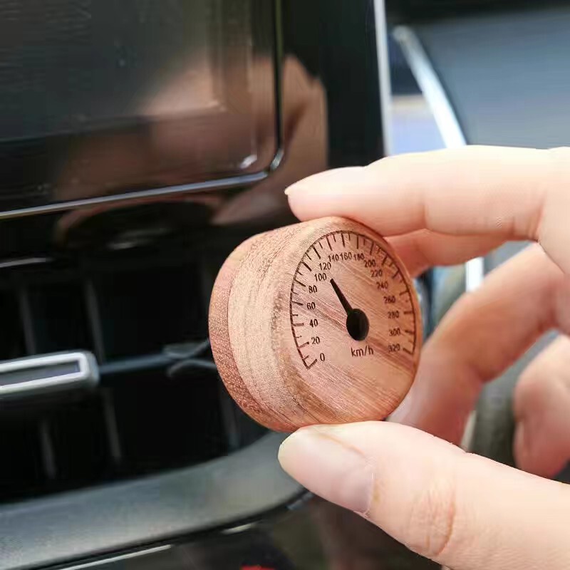 メーカー直販の実木車の吹出口拡香器車用創意アロマオイル拡香クリップ精油拡香石|undefined