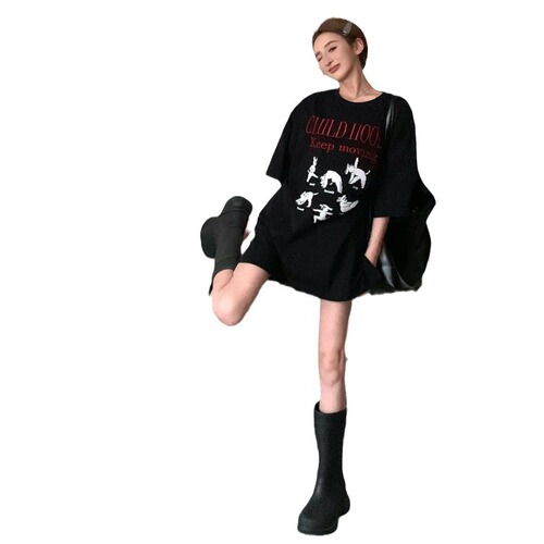 Korean-style bottom-wear missing: Short-sleeve printed T-shirt for women, featuring a Hong Kong-style, laid-back, loose-fitting, mid-length design—perfect for a simple, casual summer look.