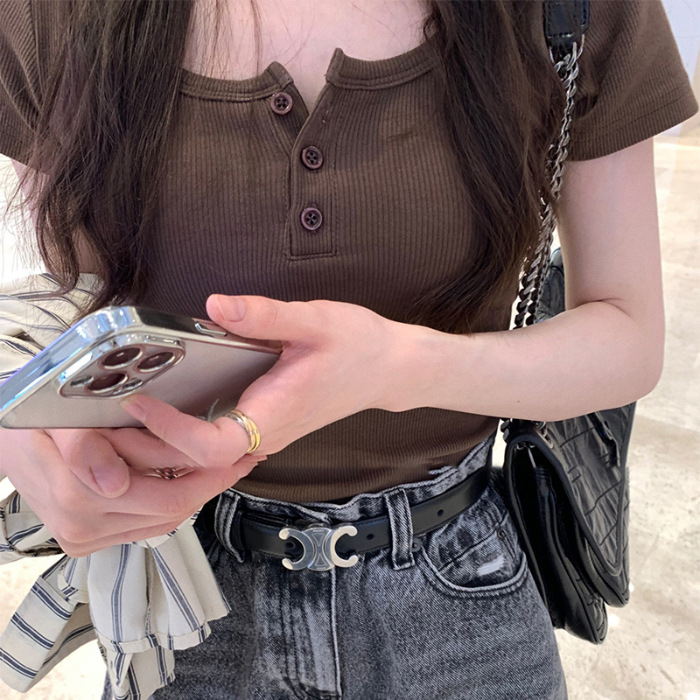 다크 브라운