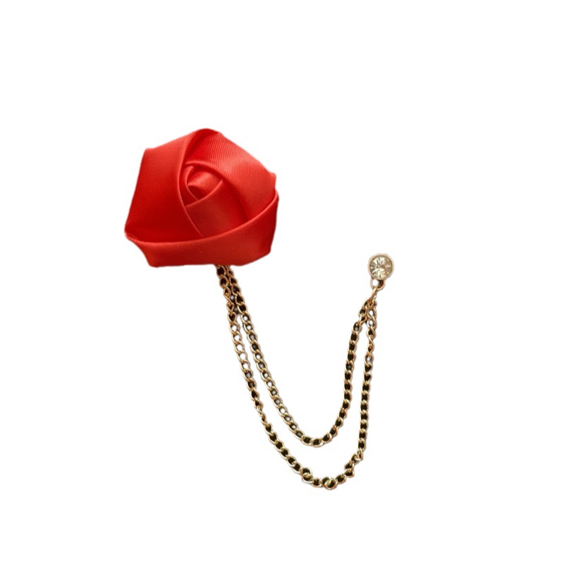Broche de flor de rosa en tela para hombre con borlas boda_voghion.com
