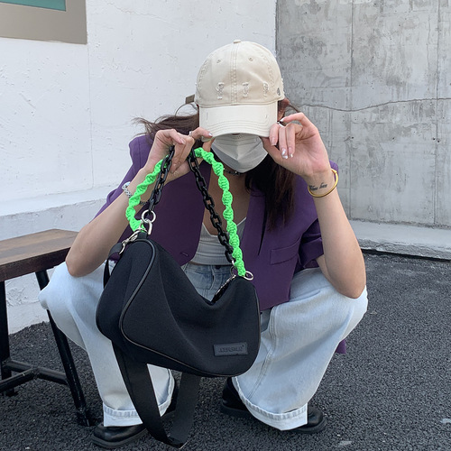 乔戈夏季马卡龙包包女时尚网格链条单肩大包简约大容量斜挎健身包