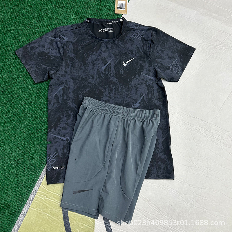 Pantalones cortos de secado rápido de verano set de mangas cortas de hielo transpirable deportivo ocio transpirable acondicionamiento físico relajado correr cuatro puntos de comercio exterior