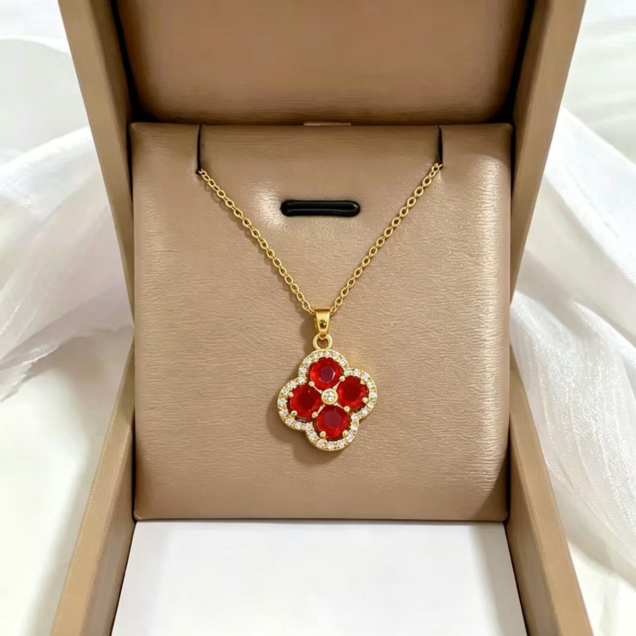 European and American Cross-Border Jewelry Multi-Color Zircon Four-Leaf Clover Titanium Steel Necklace for Women, Stylish and Simple Clavicle Chain with a Sense of Design