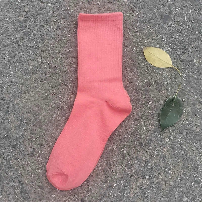 Mid‑length cotton socks, mid‑calf unisex, absorbent and odor‑resistant, cotton or thin velvet option