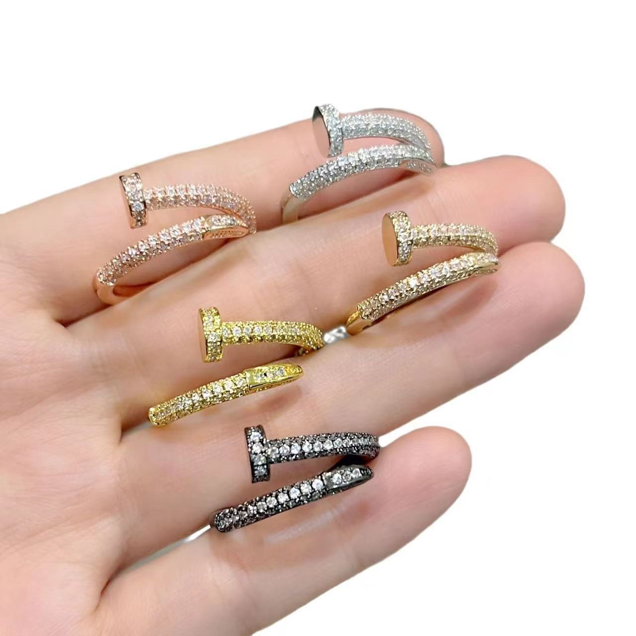 气质网红创意独特奢华与众不同平铺满钻拧转钉子螺丝开口戒指钻石