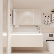 �������b��̨����ˮԡ�ҙ��մ�һ�w���l���g��ϸБ�ԡ�ҙ��M��ϴ