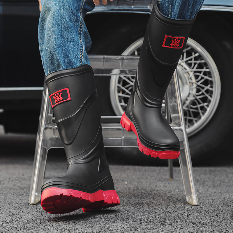 Moda Botas de lluvia de moda para hombres Botas de lluvia antideslizantes impermeables algodón cálido fondo grueso resistente al desgaste zapatos de agua pesca lavado de coches zapatos de goma