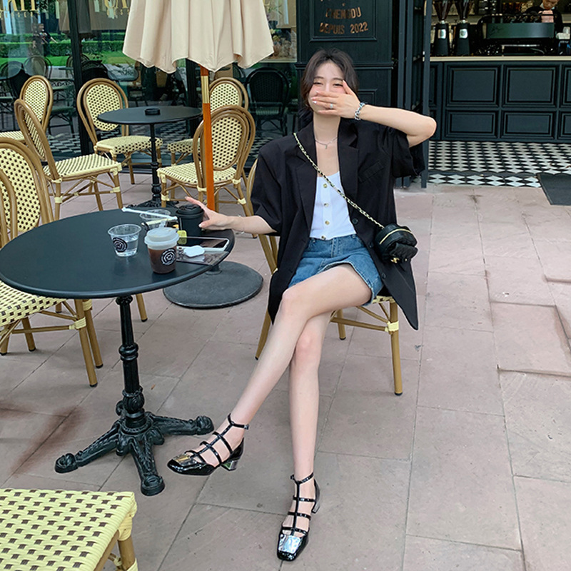 Grava madre hebilla de metal cuero esmaltado cuadrado correa hueca sandalias de talón grueso zapatos mary-zhen verano nuevos zapatos de mujer