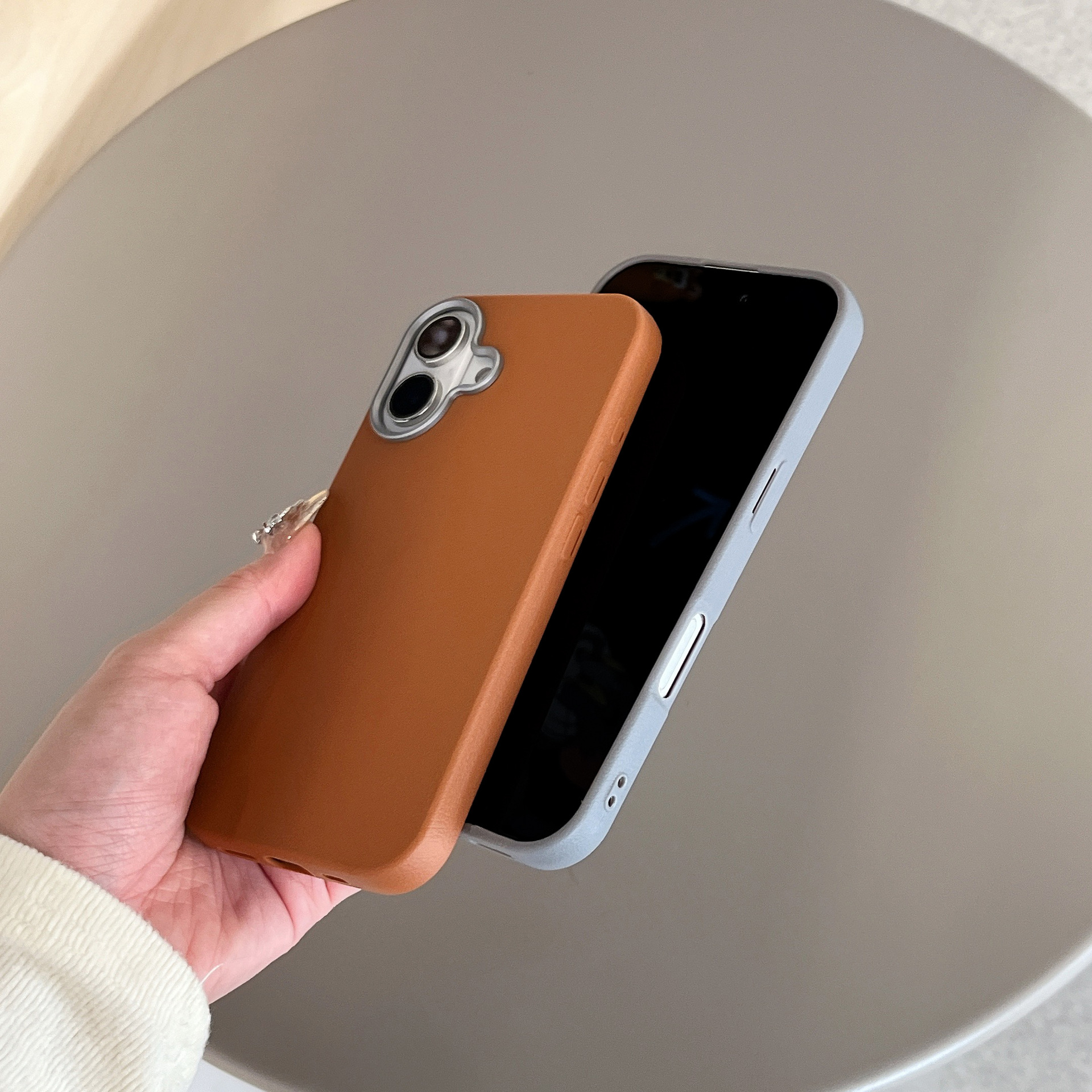 Minimalistische, effen hoes in niche-stijl met leertextuur, geschikt voor iPhone 17 Pro Max en nieuwe modellen voor 16/14/15._voghion.com