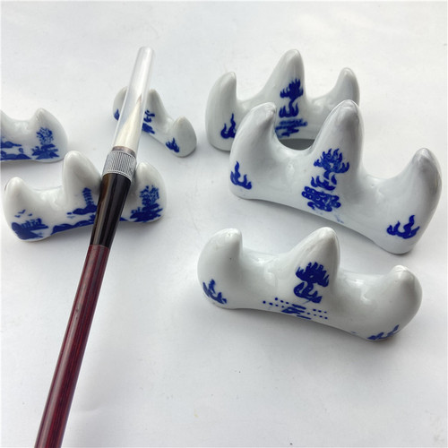 Jingdezhen ceramic pen mountain pen holder pen holder large, medium and small Yamagata calligraphy students practice brush ornaments pen holder