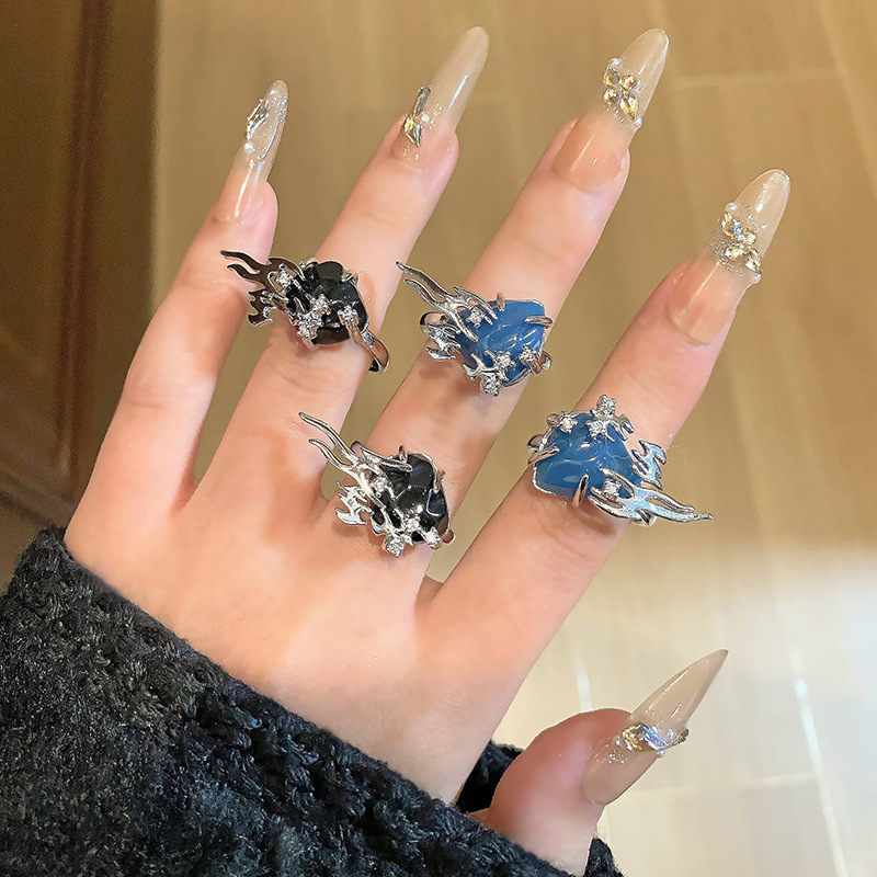 歐甜酷藍黑石液態棘刺戒指女小眾設計潮酷中性風高級感暗黑食指戒