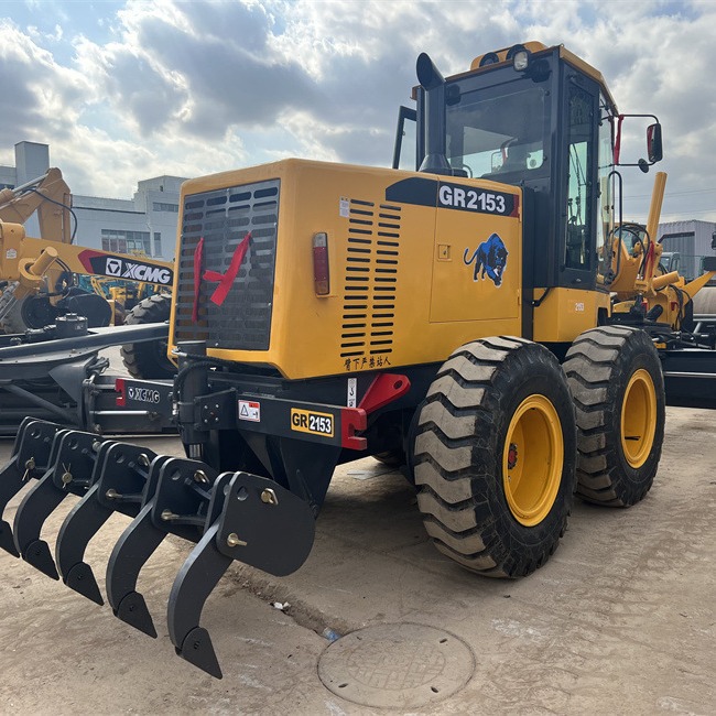 Sudáfrica comercio Cummins motor XCMG 215 nivelación garantía de calidad digna de confianza