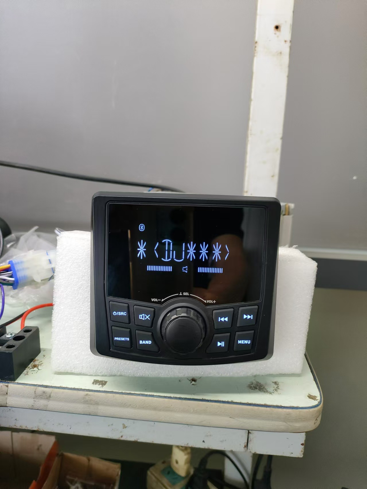 Waterproof Amplifier for Yacht and Motorboat Sauna with Mp3.Mp5, Radio, Portable Speaker, and Bluetooth Connectivity
