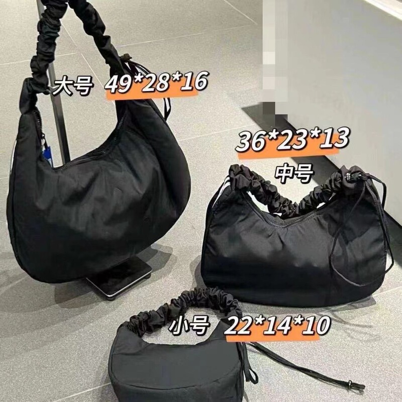 Adidas Classic Cloud Bag, Fashionable and Versatile for Women, Single Shoulder Crossbody Underarm Bag, Simple Large-Capacity Tote Bag, Trendy