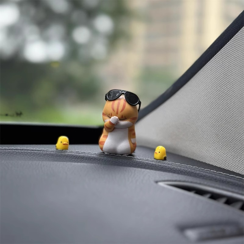 Cute Cat Car Ornaments for Dashboard DIY Healing-Style Figurines for Girls, Lucky Cat