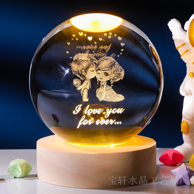 Bola de cristal al por mayor galáctica bola de cristal tallada interna 520 Qixi Navidad noche lámpara adornos de cristal