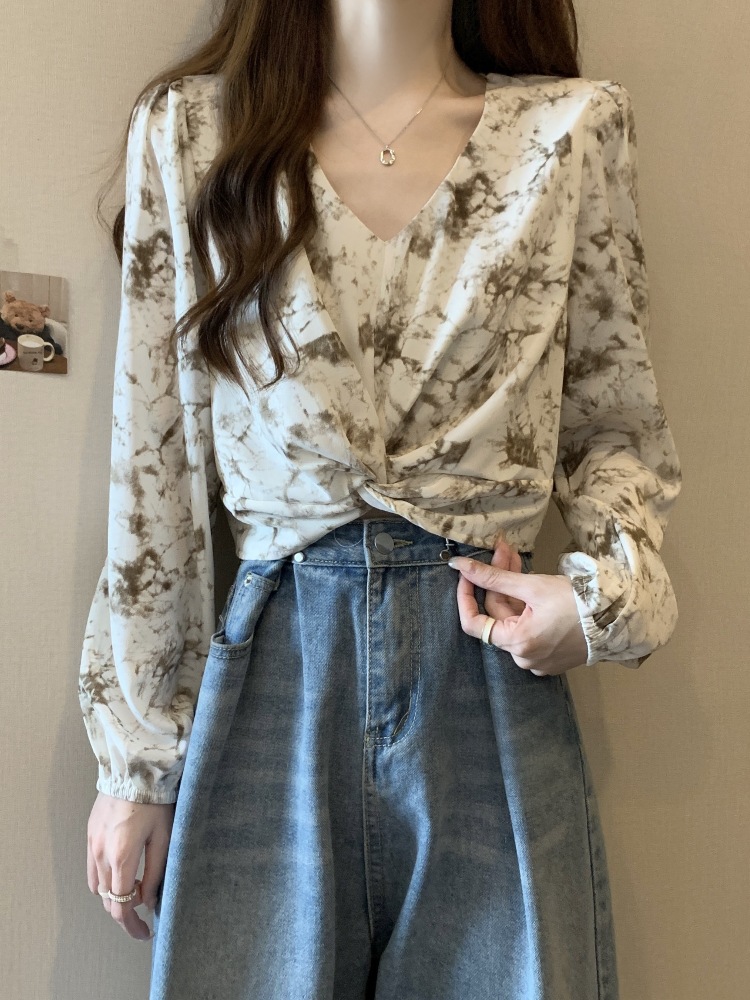 扎染碎花领长袖衬衫女春秋款大码微胖显瘦设计感短款欧货上衣