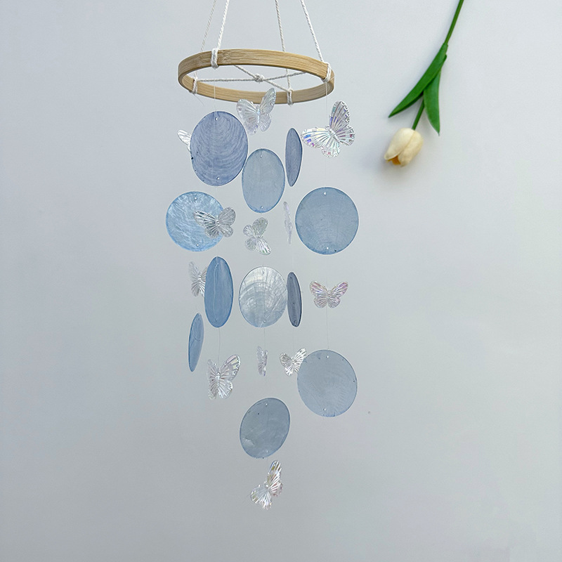 Scacciapensieri a farfalla in conchiglia per balcone e giardino_voghion.com