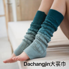 秋冬ファッションのグラデーションの柔らかいカシミヤの靴下のカバーの女性の靴下のヨガの靴下の保温のニットの足の靴下の卸売り
