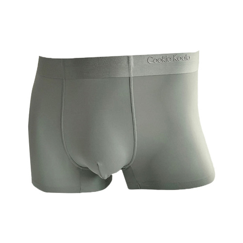 Exclusive for live streaming men's ice silk underwear, men's flat-bottomed pants, invisible breathable men's underwear with four-cornered base pants, factory batch.