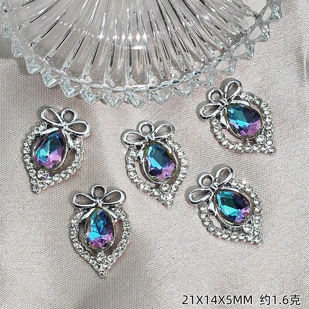 Exquisitos accesorios de joyería colgante de diamante de alta protección ultravioleta al por mayor collar DIY artesanal colgante de materiales de ropa de pulsera