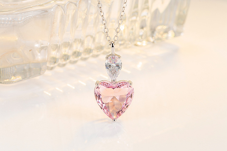 Fashion Heart Shape Copper Pendant Necklace Inlay Zircon Copper Necklaces