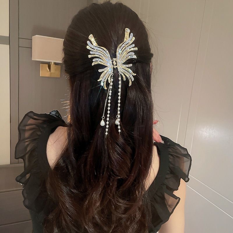 Forcina per capelli con frange di perle a farfalla incrostate di diamanti, senso di alta qualità, temperamento di lusso leggero, elegante fermaglio per capelli, fermaglio per capelli da donna, fermaglio per squalo_voghion.com