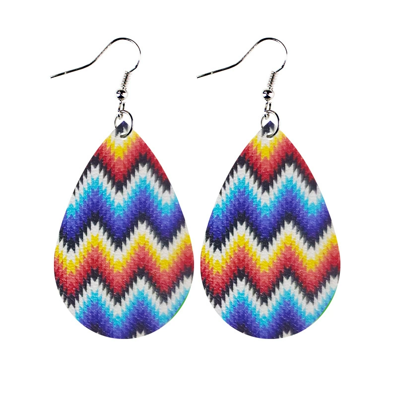 Серьги из кожи в форме слезы, западный племенной тату-близ patterns, лёгкие 6.8×3×0.5 см