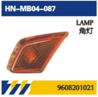 FOR Importar accesorios de reparación de carrocería de camiones Mercedes-Benz MP4 piezas de reparación de luz trasera / luz de esquina / pedal digital de visor solar