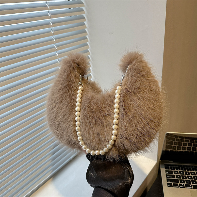 Bolso de moda simple de lana de invierno 2024 nuevo estilo de moda de lana de chapa de cadena baja bolso de hombro bolso de mujer