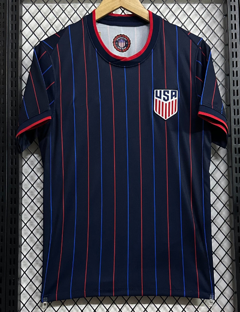 Una pieza de camiseta 2425 equipo nacional México Italia Brasil España Portugal uniforme de fútbol bordado