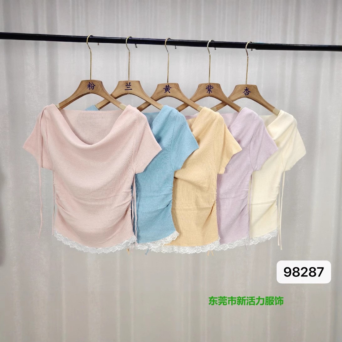 2025 New Lace Splicing Pleated Knitted Short-Sleeved Shirt for Women to Wear in Summer, Slimming Look Pile Collar Soft Waxy Top