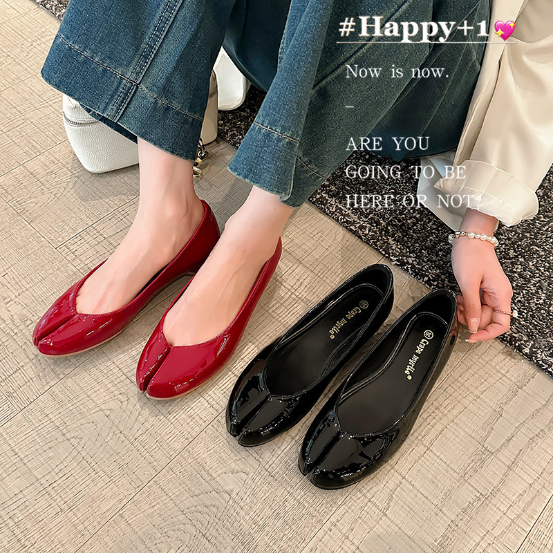 Same Style Red Sole 2cm Height-Increasing Split-Toe Women's Shoes 2025 Summer Retro Ballet Shallow Mouth Flats
