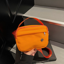 ��������С������Ů��ϵ�ٴ����eб����p��r��ͨ�چμ��������