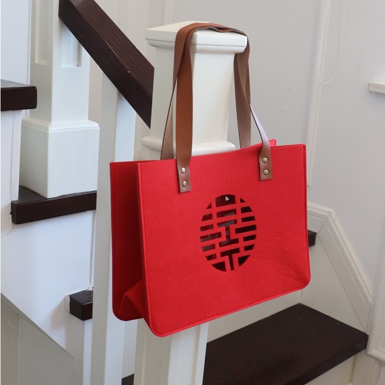 新中式喜字毛毡手提包婚庆镂空伴手礼喜糖袋结婚用品收纳毛毡包