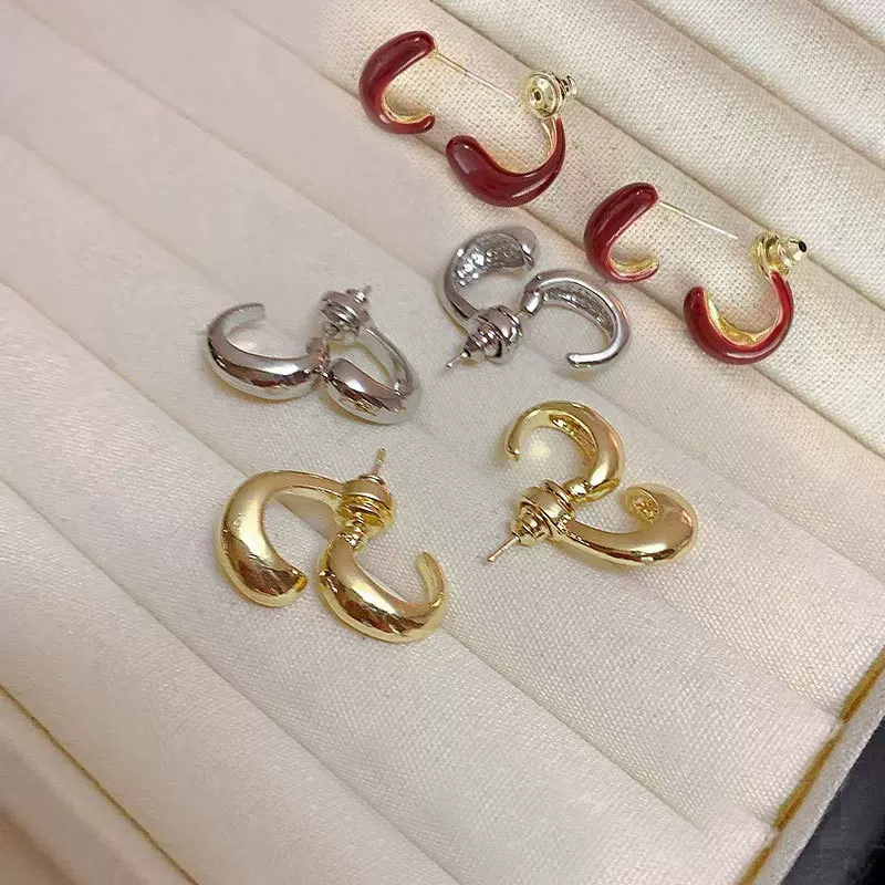 Металлическая серебряная игла, модные универсальные серьги, французский стиль, простой и элегантный дизайн, светлая роскошь