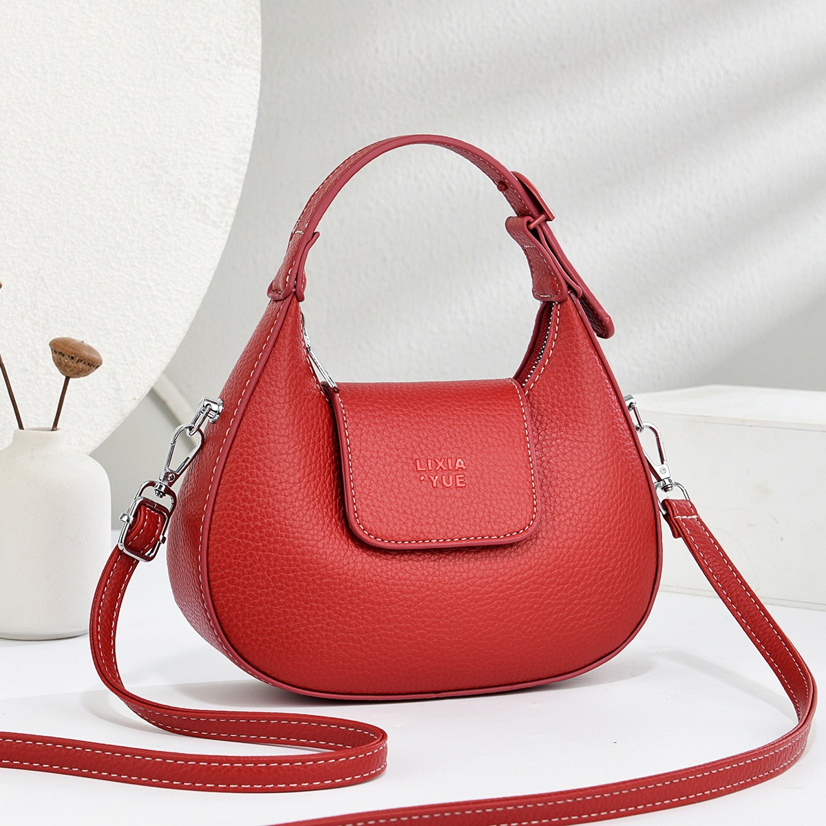 Bolsa de moda de media luna bolsas de bolsas de bolsas de bolsas simples bolsas de mochila de nuevo color sólido bolsas de hombro de viaje de mano bolsas transfronterizas