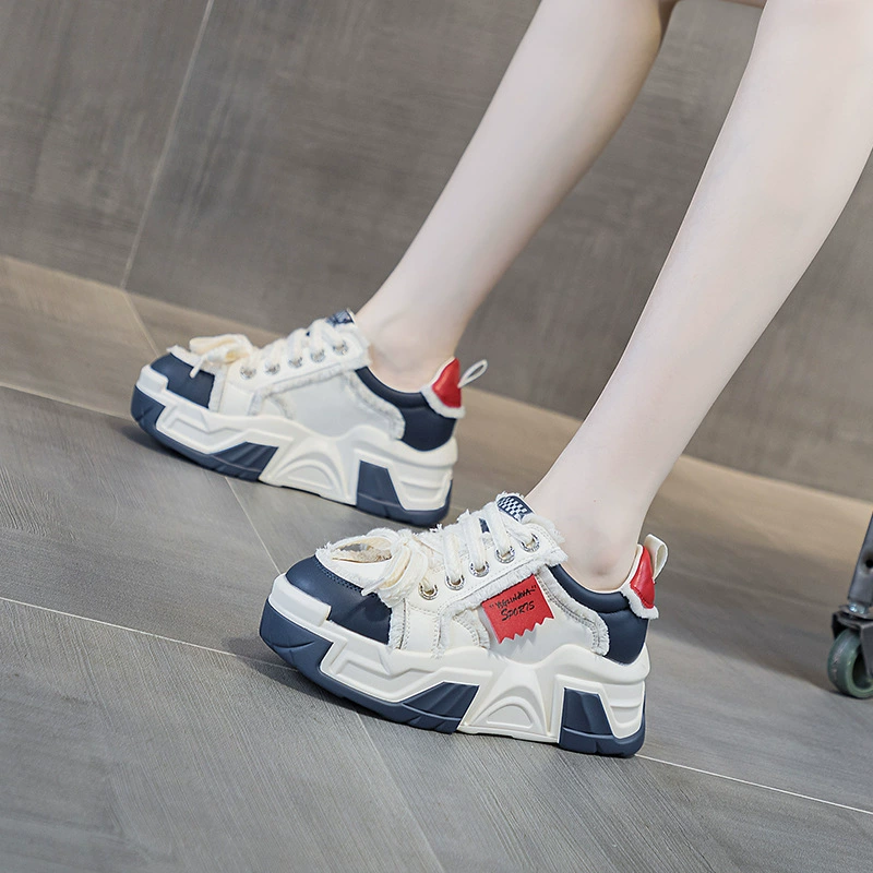 Женские туфли для папы, увеличивающие рост, весна 20220, новый стиль, Douyin, интернет-знаменитости, взрывная доска, универсальные туфли для папы на толстой подошве в корейском стиле, студенческая обувь