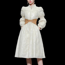 冬季新款法式复古灯笼袖气质腰封设计精致贵族风大摆羽绒服