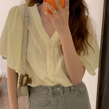 韩国ins元气少女夏季百搭花边减龄气质V领宽松蝙蝠袖娃娃衬衫女