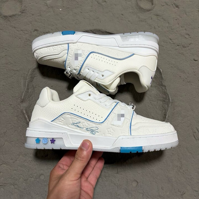 2026 new collection of stylish and versatile luxury couple sneakers