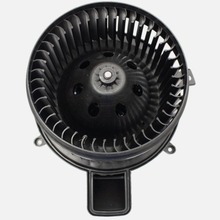 小卡戴珊球场气宇：爱子顶着黄发远射本领秒杀敌手(卡戴珊新制型)